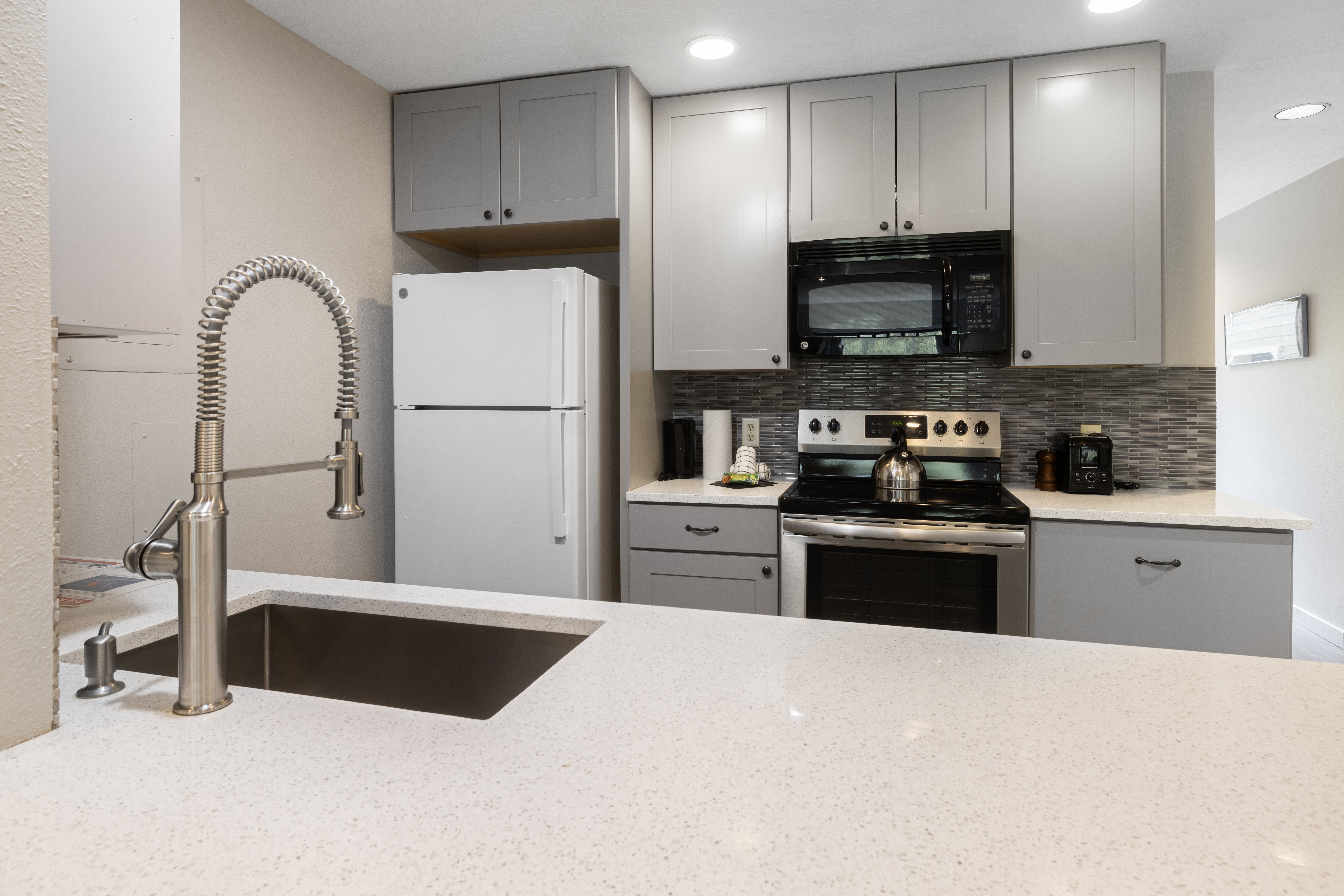 Evergreen Condominiums 49/57