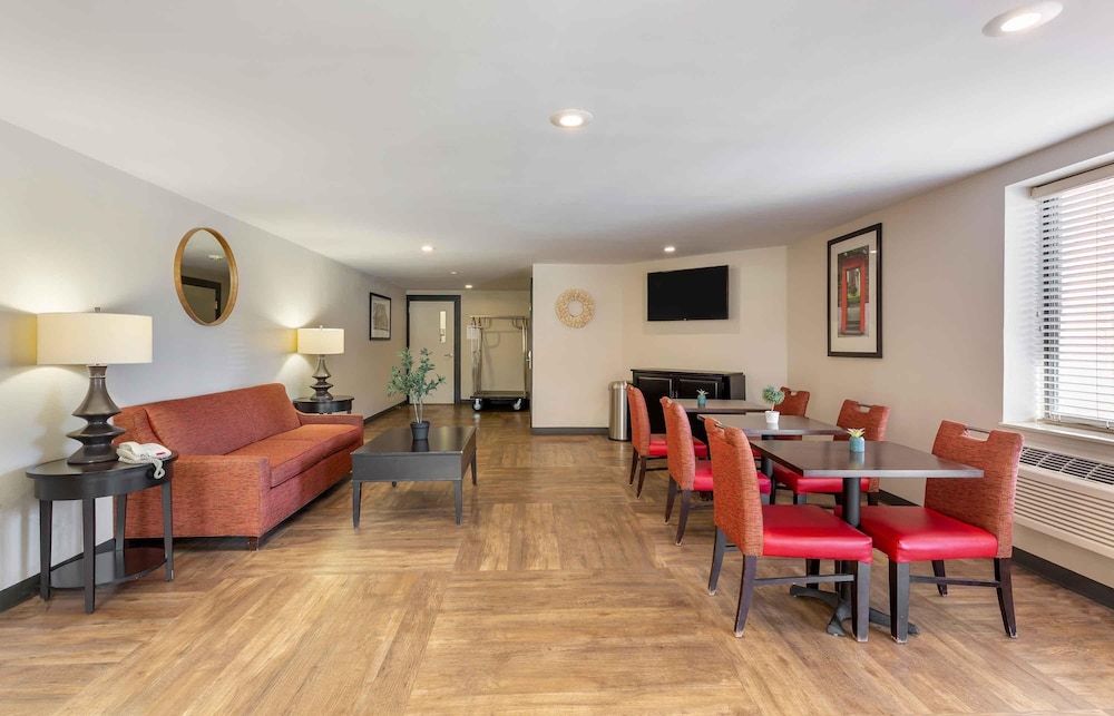 Extended Stay America - Cleveland - Middleburg Heights 37/50