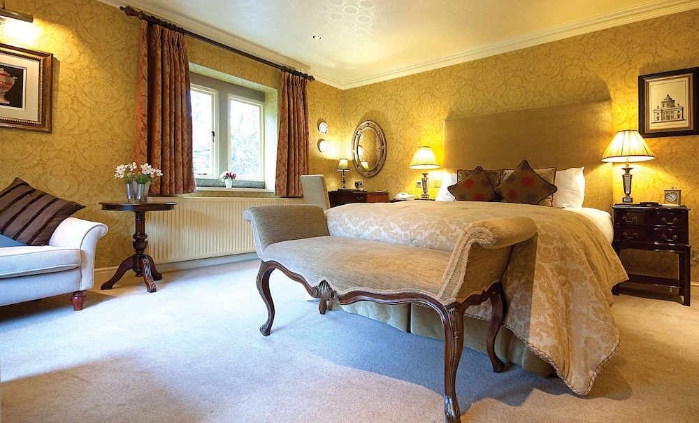 Whitley Hall Hotel 24/45