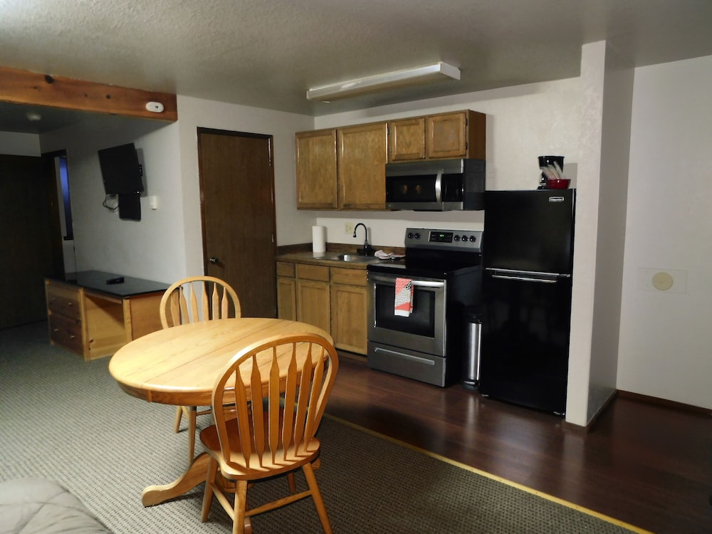 Packwood Inn 9/56