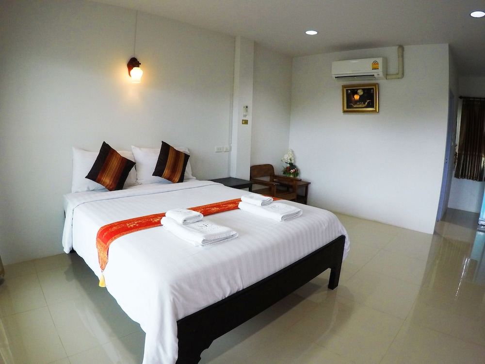 Baan Supannikar Boutique Hotel 15/26