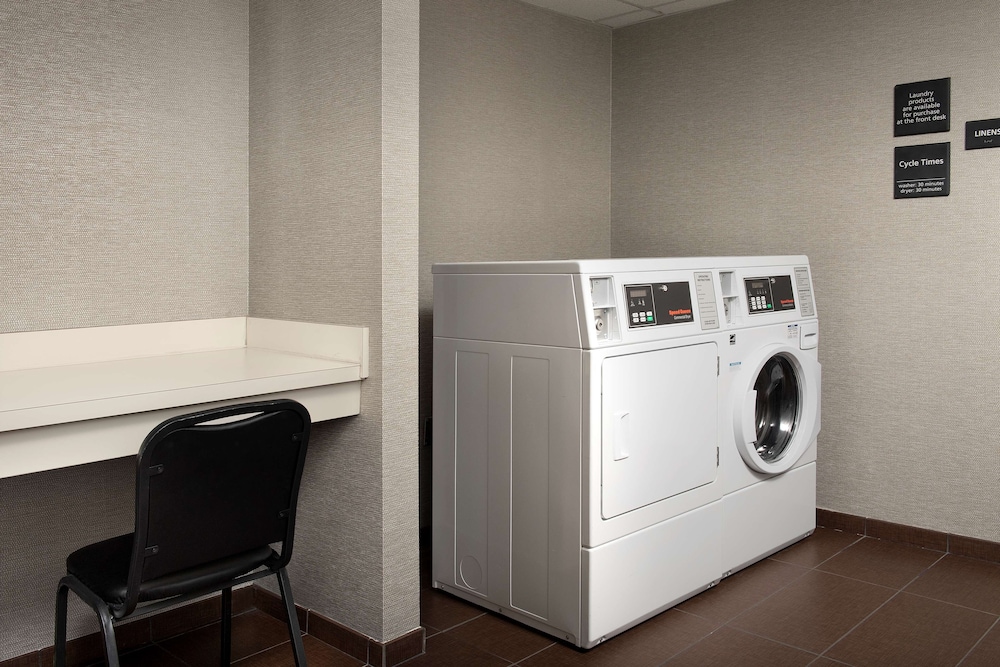 HAMPTON INN KNOVVILLE-EAST, TN photo3