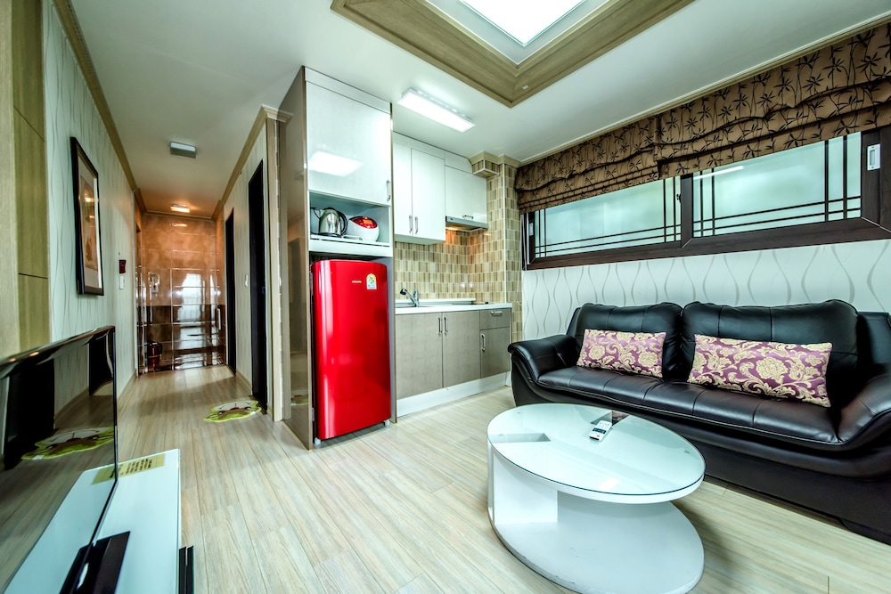 Jungmun Jejuhue Pension 26/44