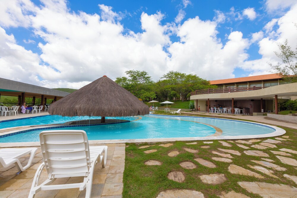 HOTEL FAZENDA MONTE CASTELO 35/40