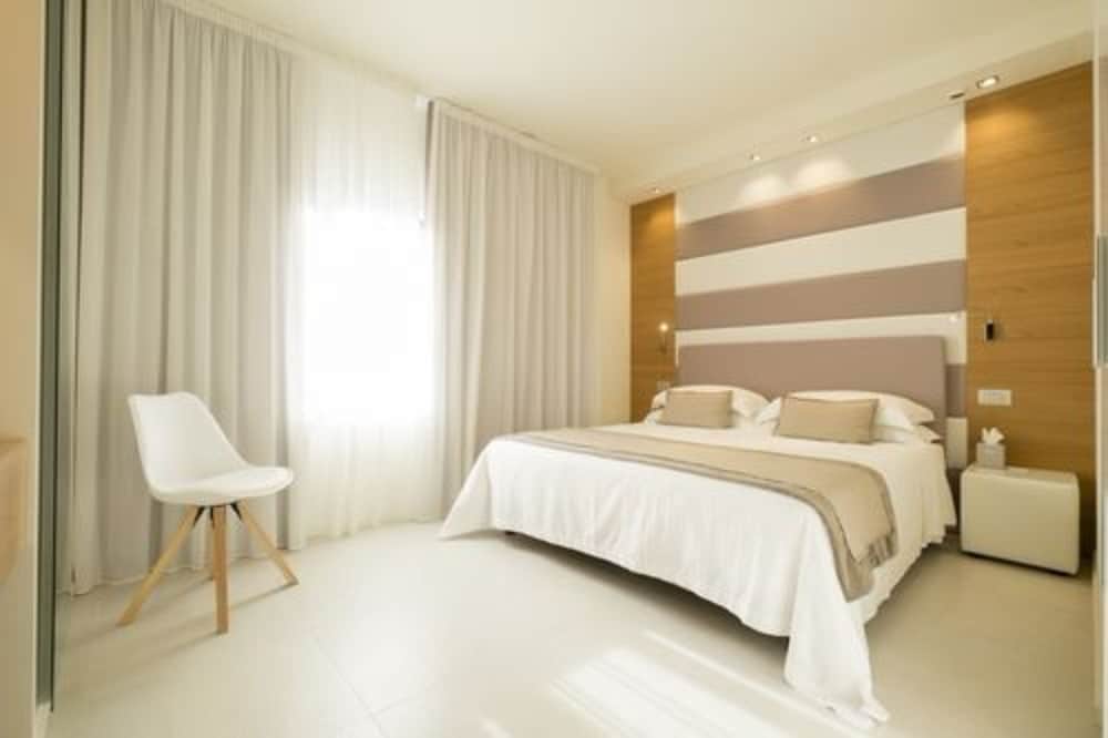 Metropol Ceccarini Suite 31/62