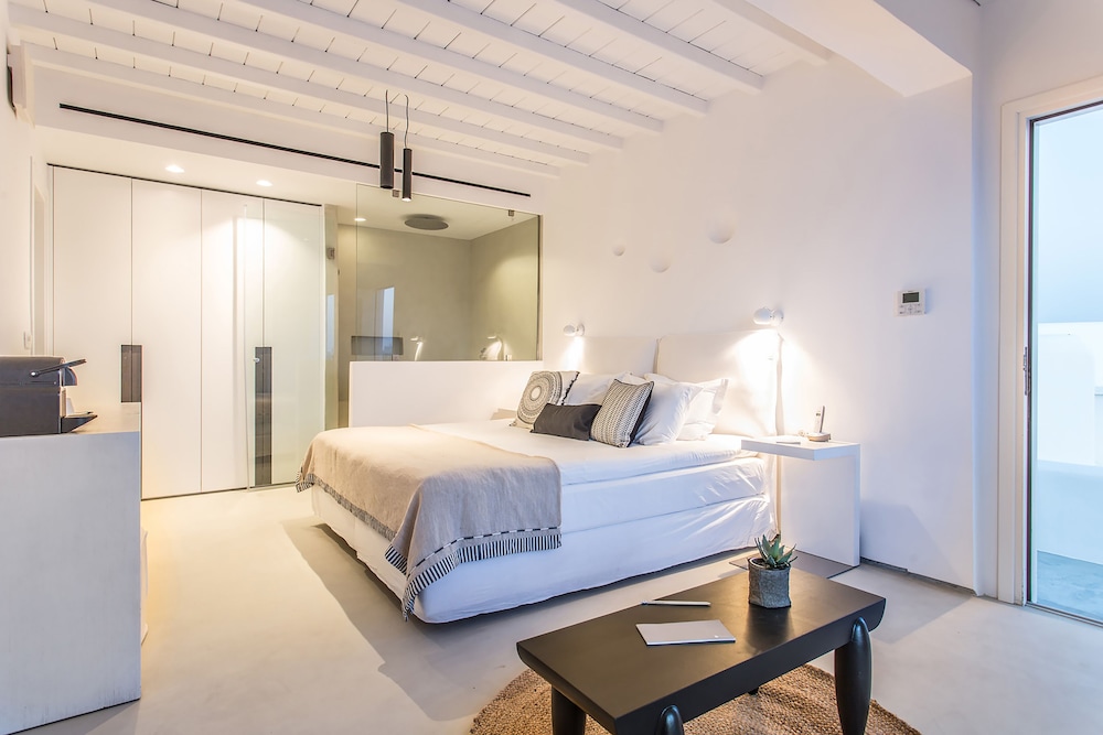Ostraco Suites 16/75
