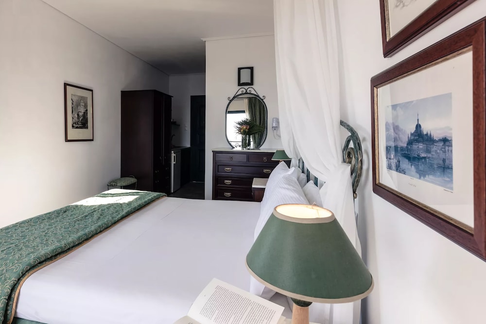 Dionysos Hotel Agistri 28/50