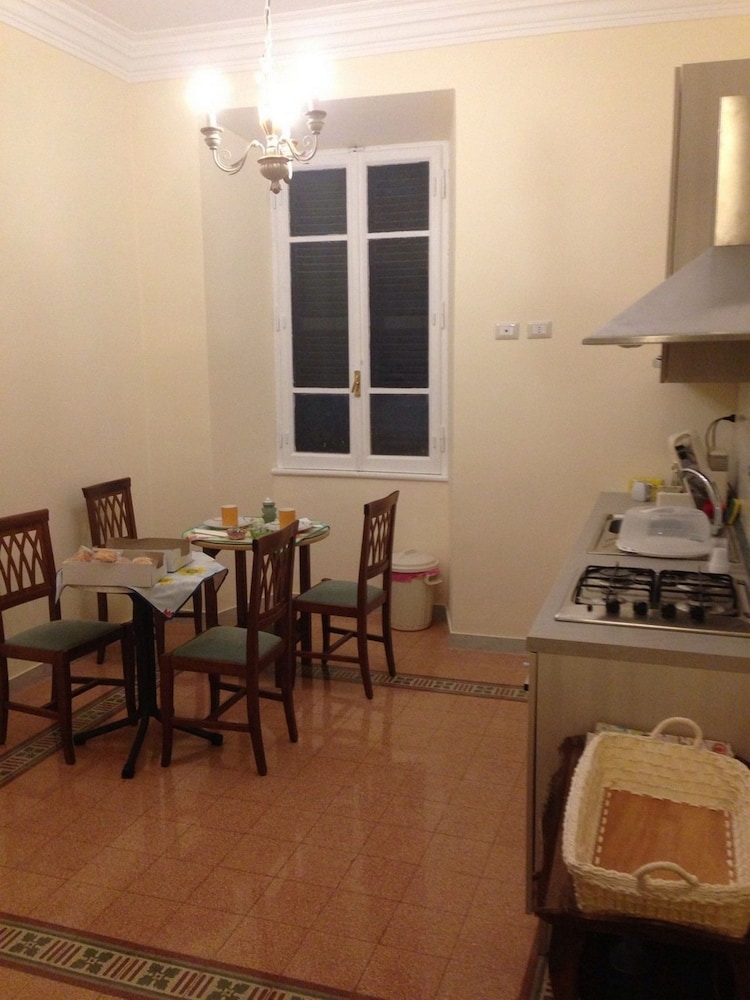 Domina Popolo B&B 38/47