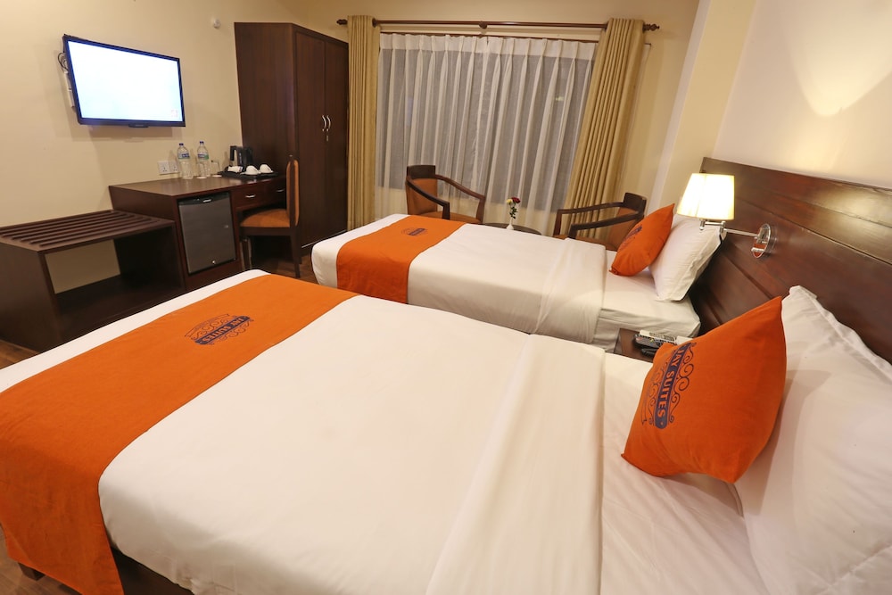 Hotel Jay Suites 23/75