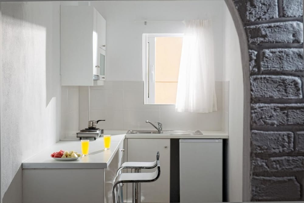 Fedra Apartments 25/27