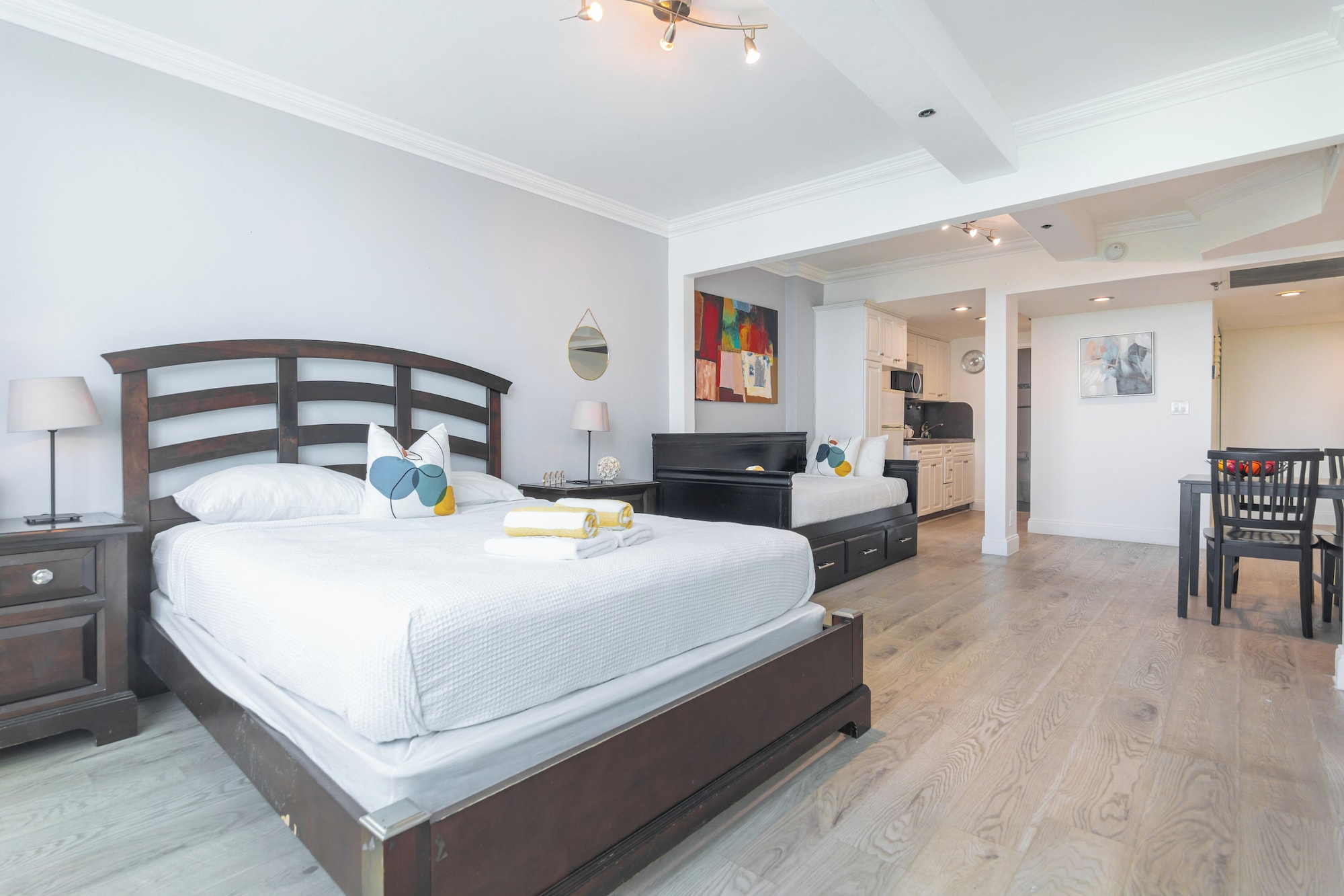 Family Suite, Queen and Twin Beds