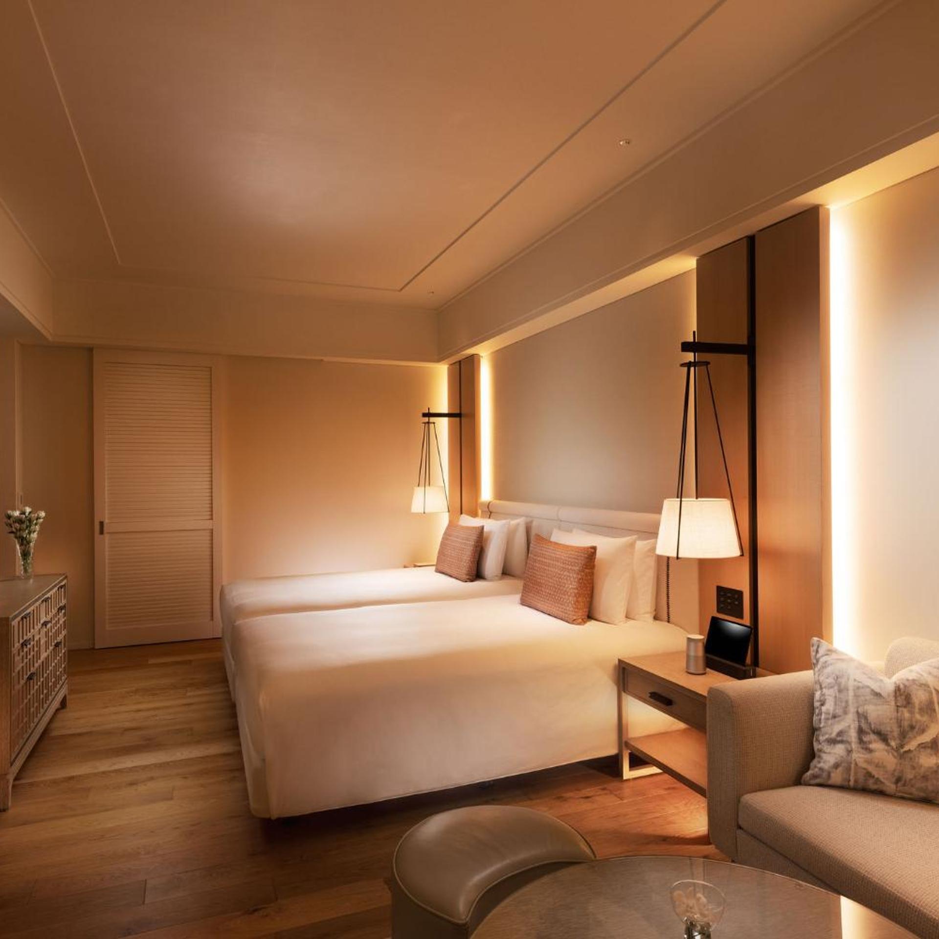 Premier, Twin Beds, Ocean Front