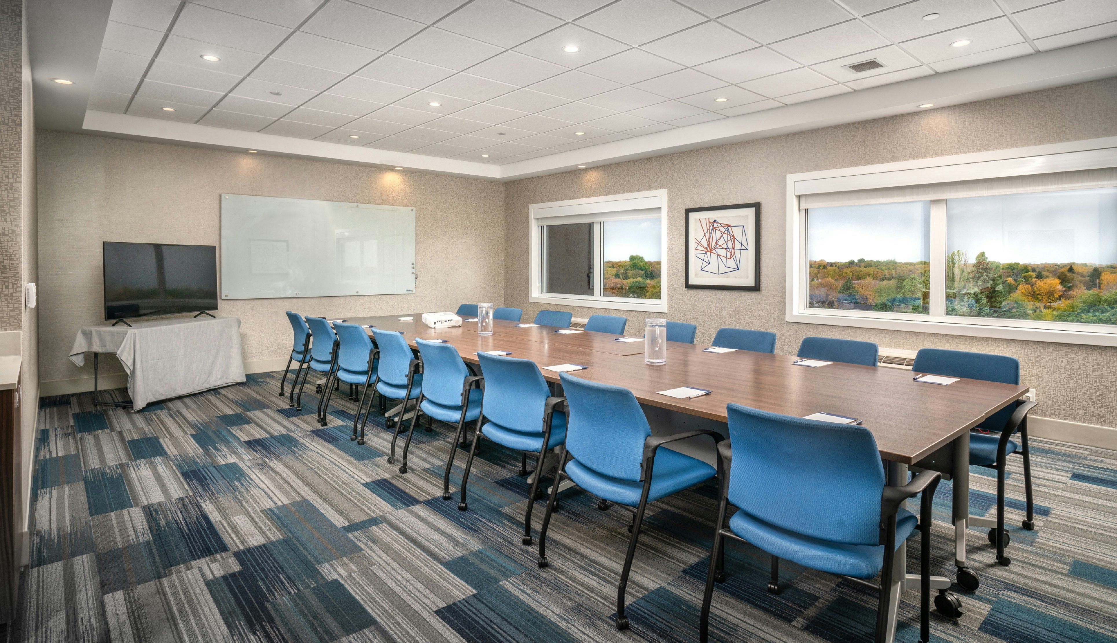Holiday Inn Express And Suites Brandon 65/74