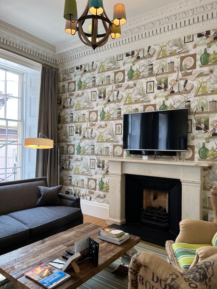 The Rutland Hotel & Apartments 30/50