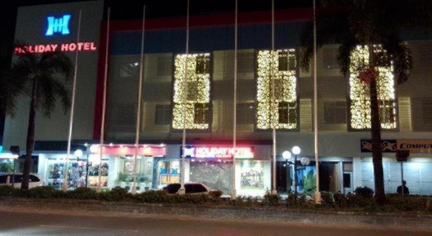 Holiday Hotel Batam 7/27