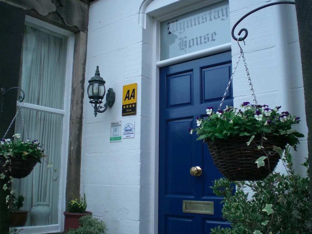 Wynnstay House 4/33