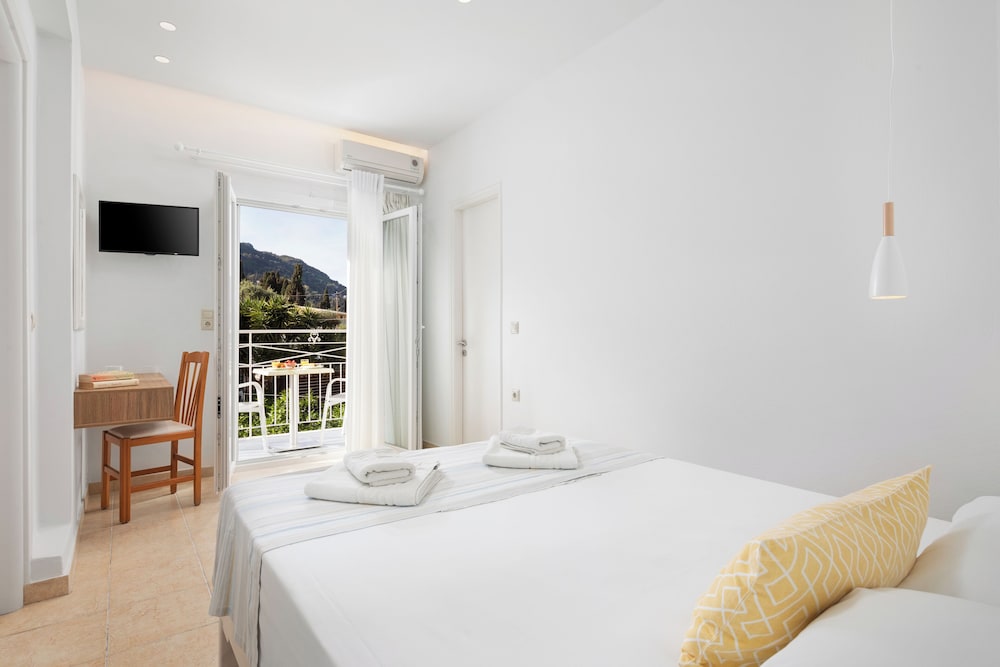 Bella Vista hotel & studios Corfu 37/72