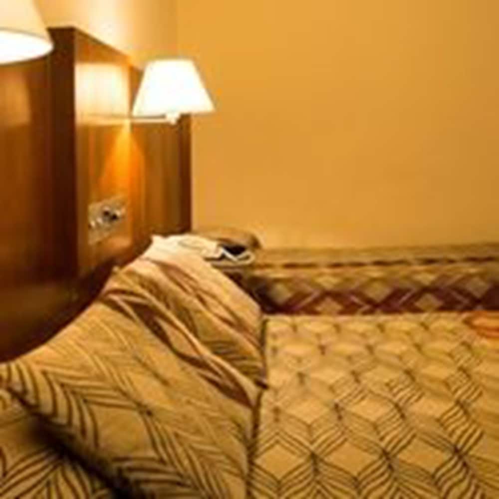 Hotel del Jardin 21/50