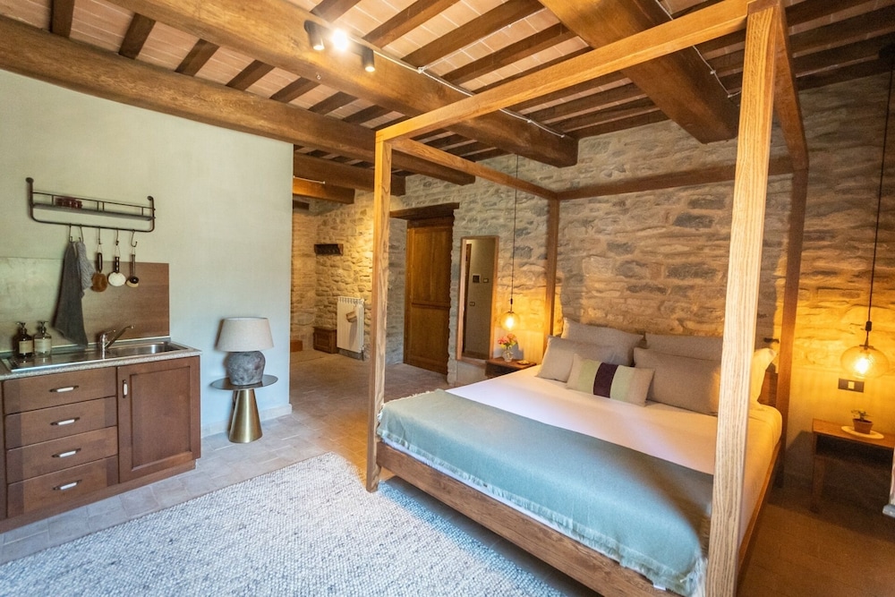 Borgo Castello Panicaglia 2/35