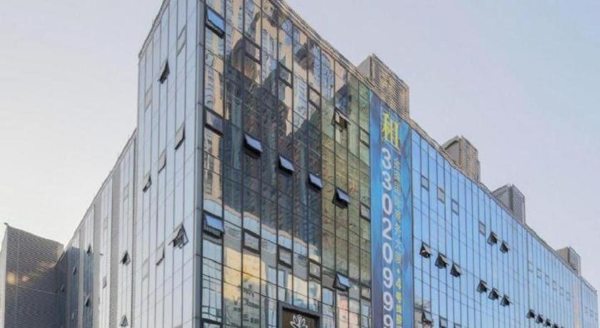 Vienna Hotel (Shenzhen Qinghu Metro Station) 5/54