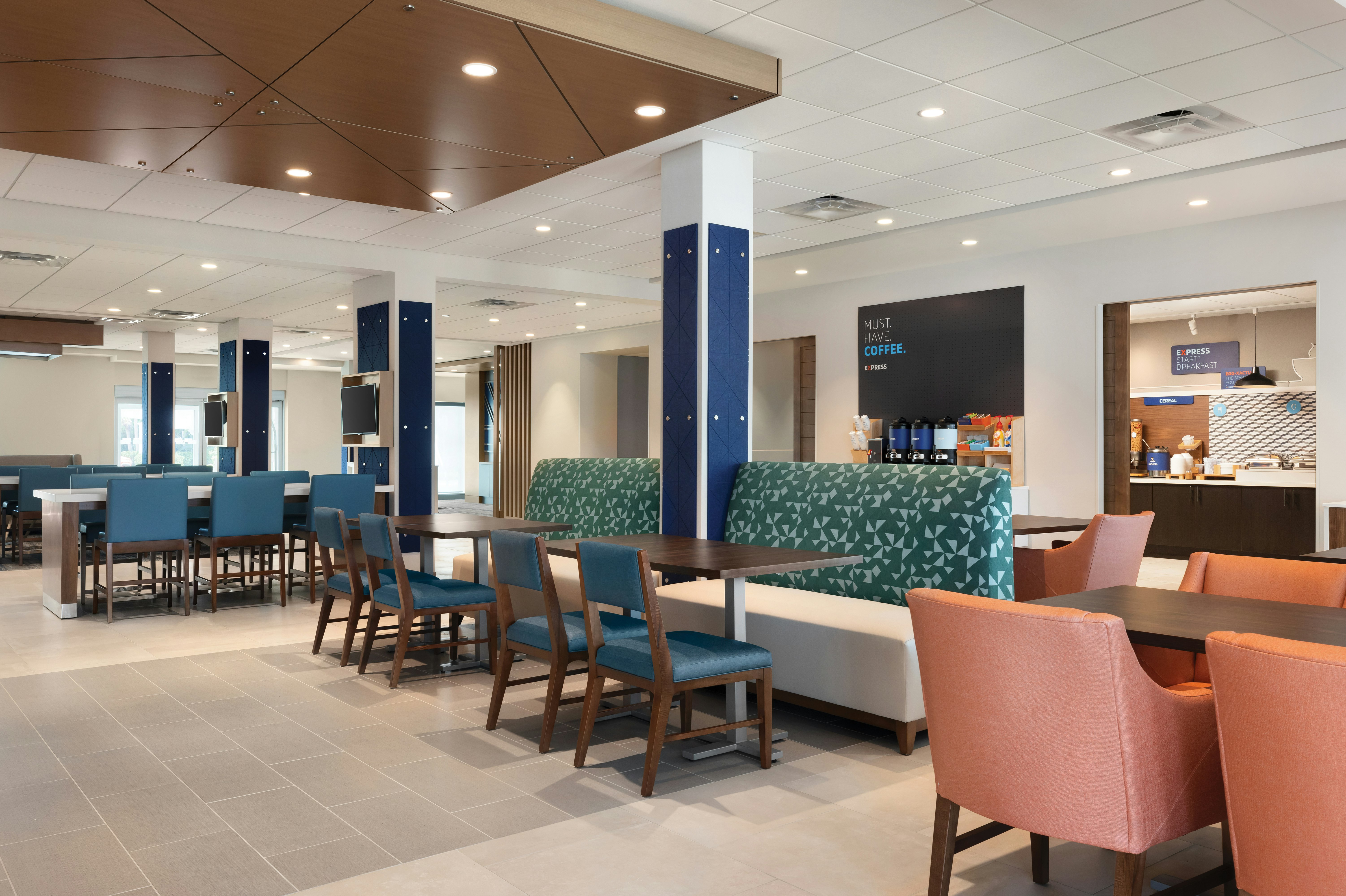 Holiday Inn Express Cape Canaveral 39/60