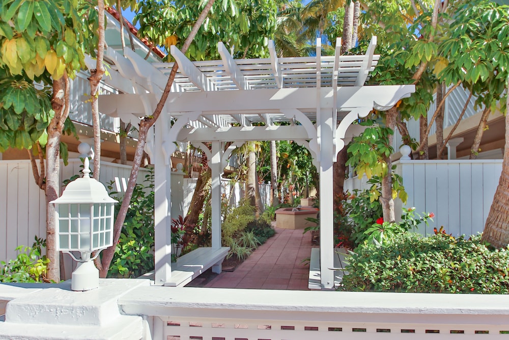Tortuga Inn Beach Resort 1/76