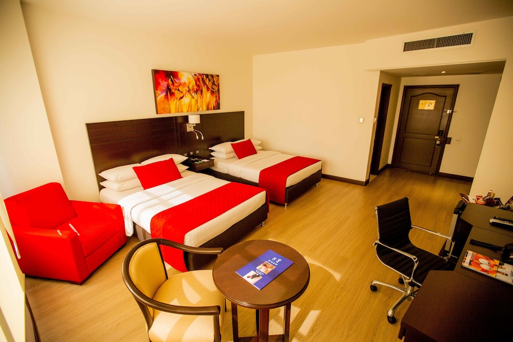 Hotel Dann Carlton Cali 56/64