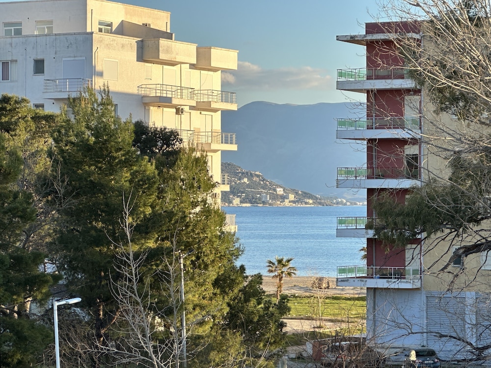 Vila Rias 46/50
