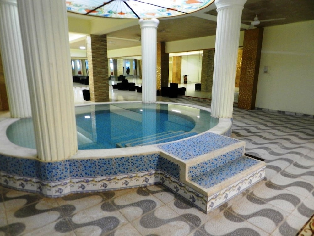 Hotel Spa Bella Mar 10/24