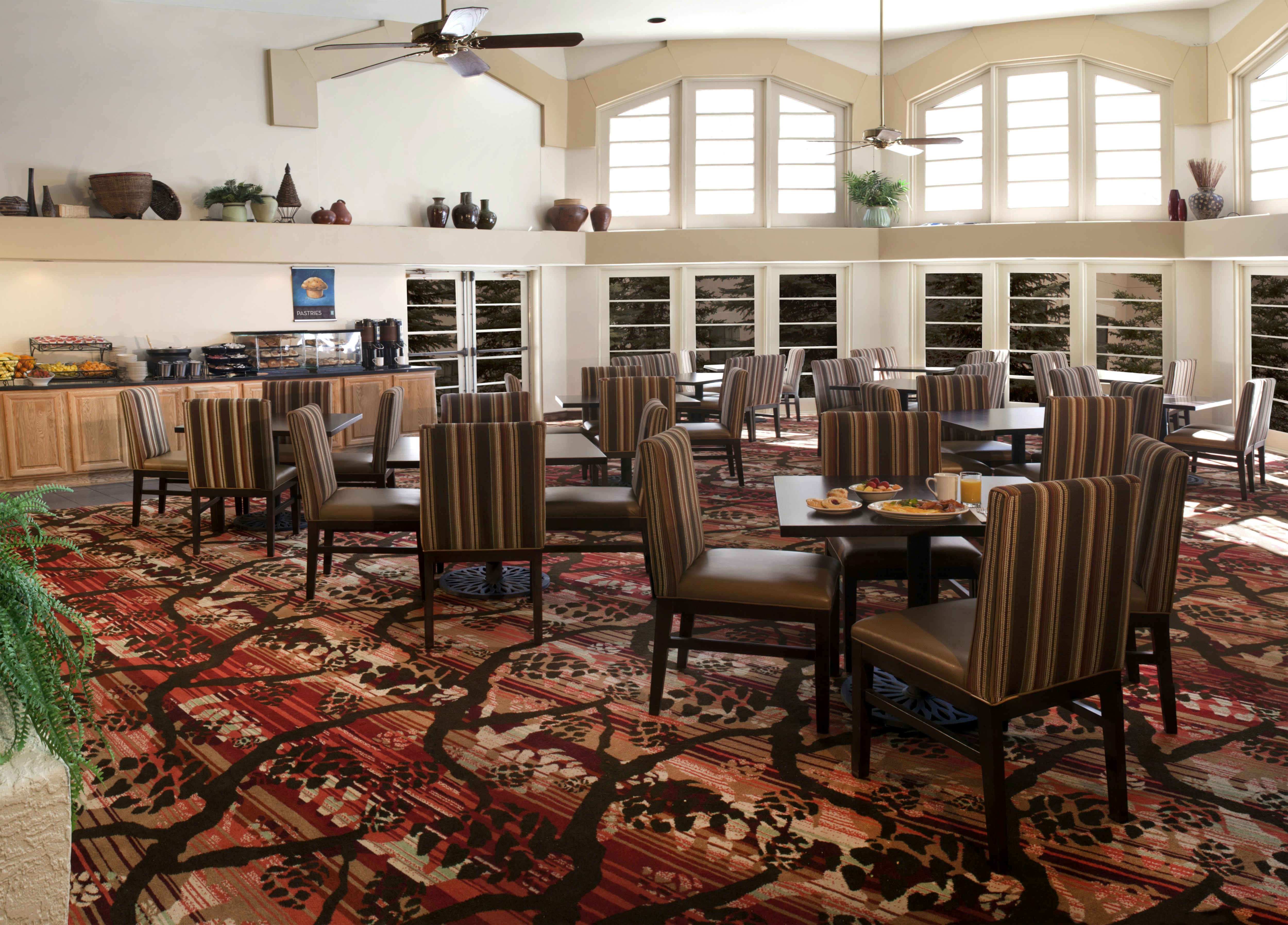 EMBASSY SUITES FLAGSTAFF 36/53