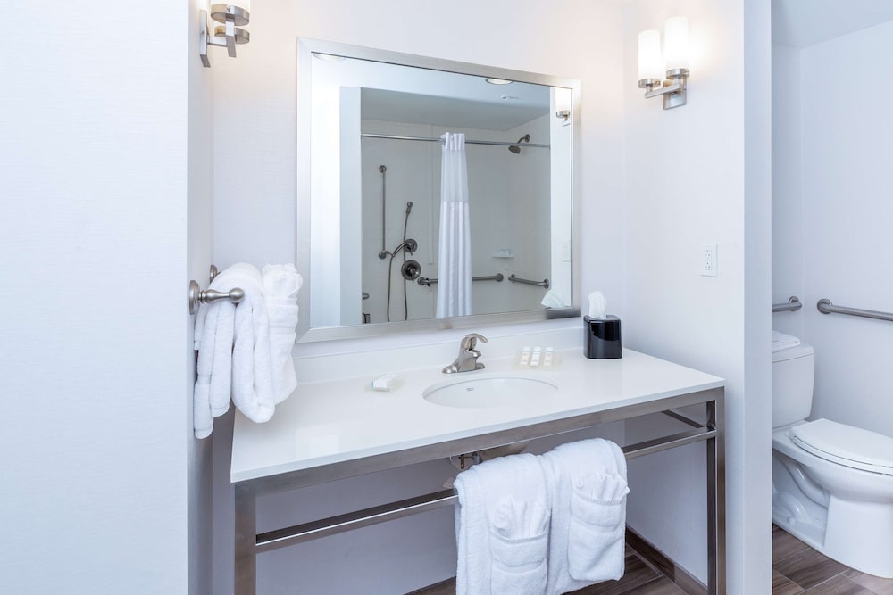 Hilton Garden Inn Asheville Downtown 14/45