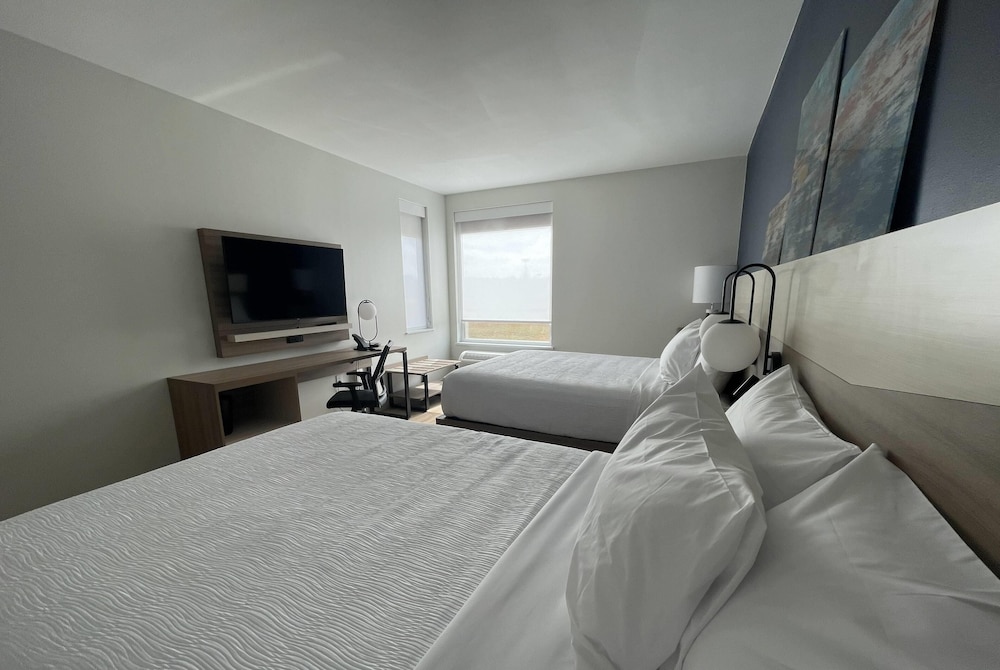 La Quinta Inn & Suites by Wyndham Jackson 16/32