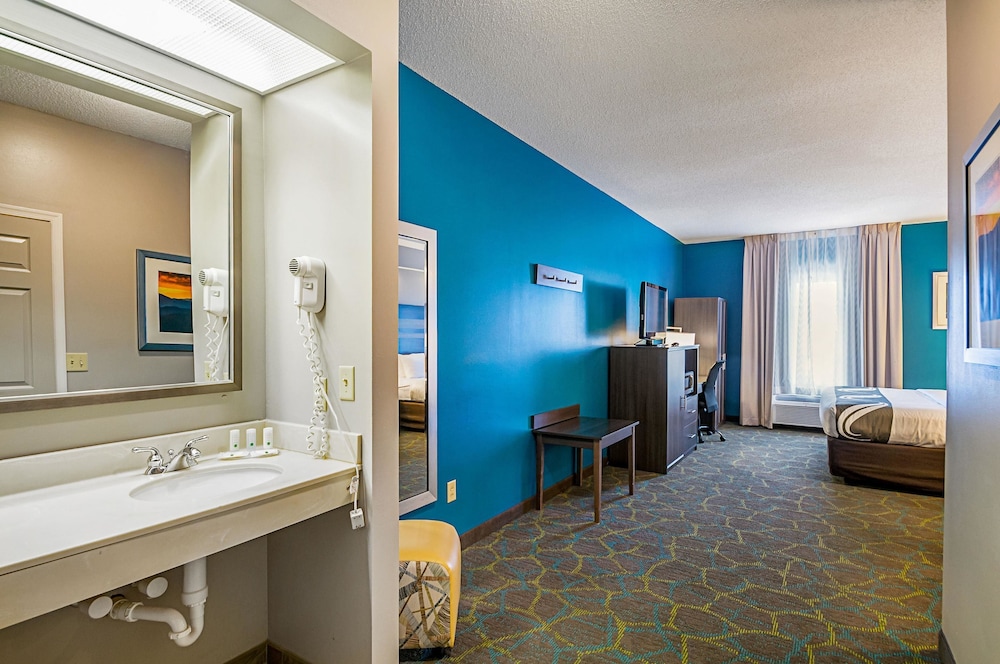 Quality Inn Harrisonburg I-81 14/38