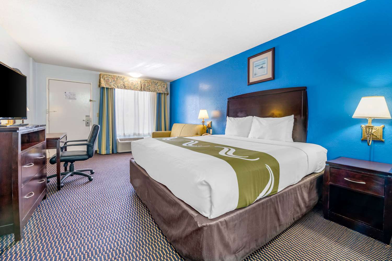 Upgrade, Suite, King Bed