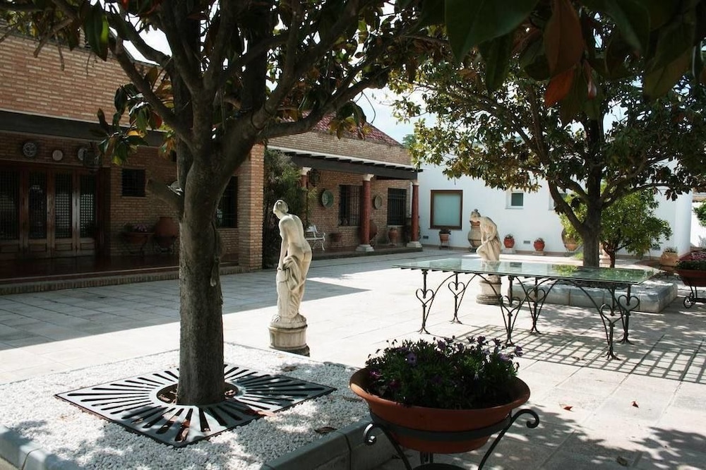Hotel Riad Arruzafa 60/67