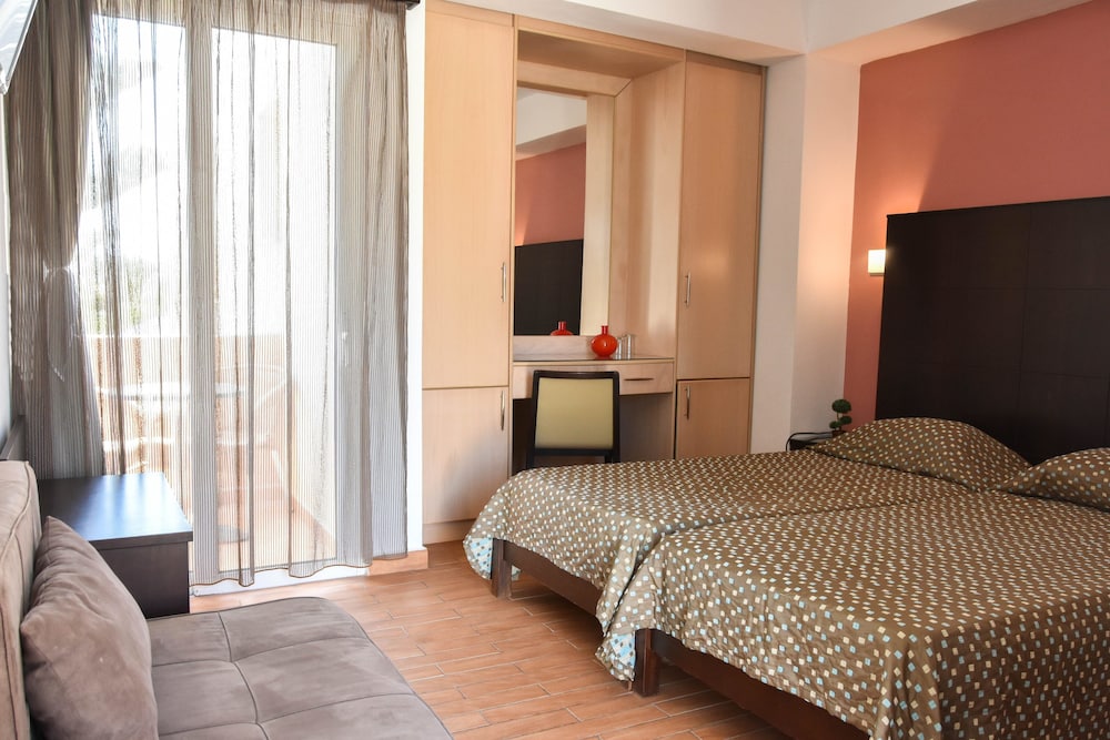 Hermes Hotel 22/55