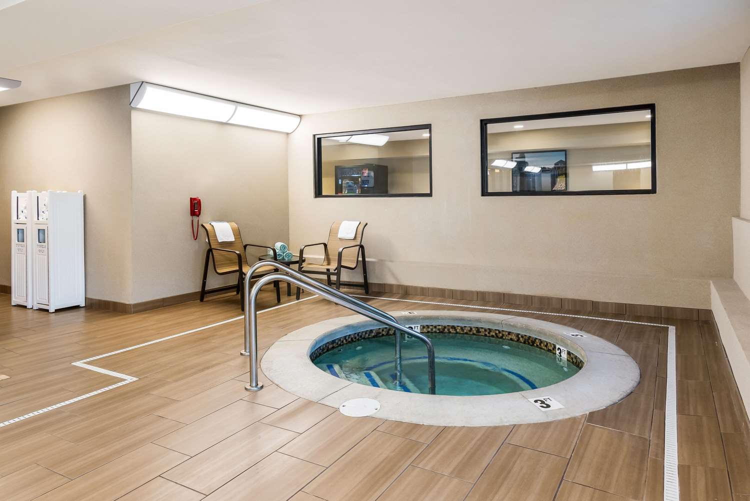 Country Inn & Suites by Radisson, Grandville-Grand Rapids West, MI 11/19