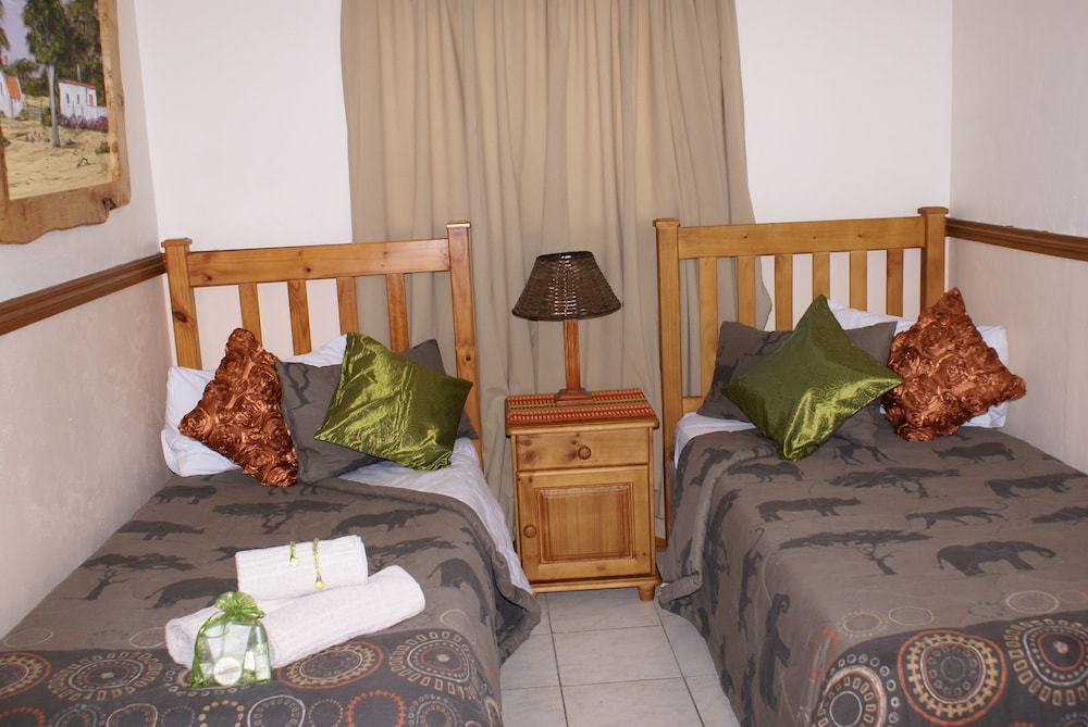 Emerald Guesthouse 40/70