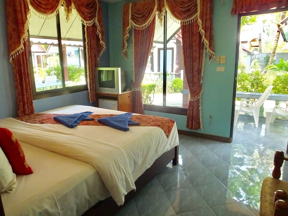 BLUE ANDAMAN LANTA RESORT 27/71