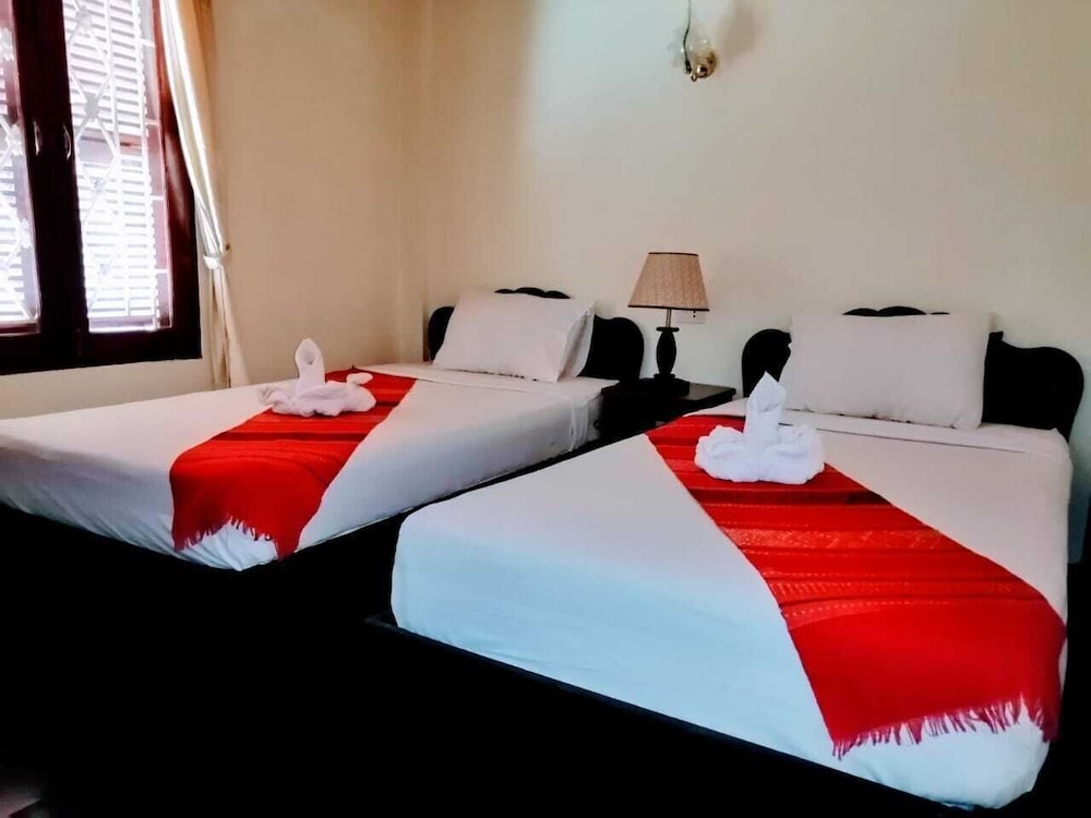 Room, Twin Beds