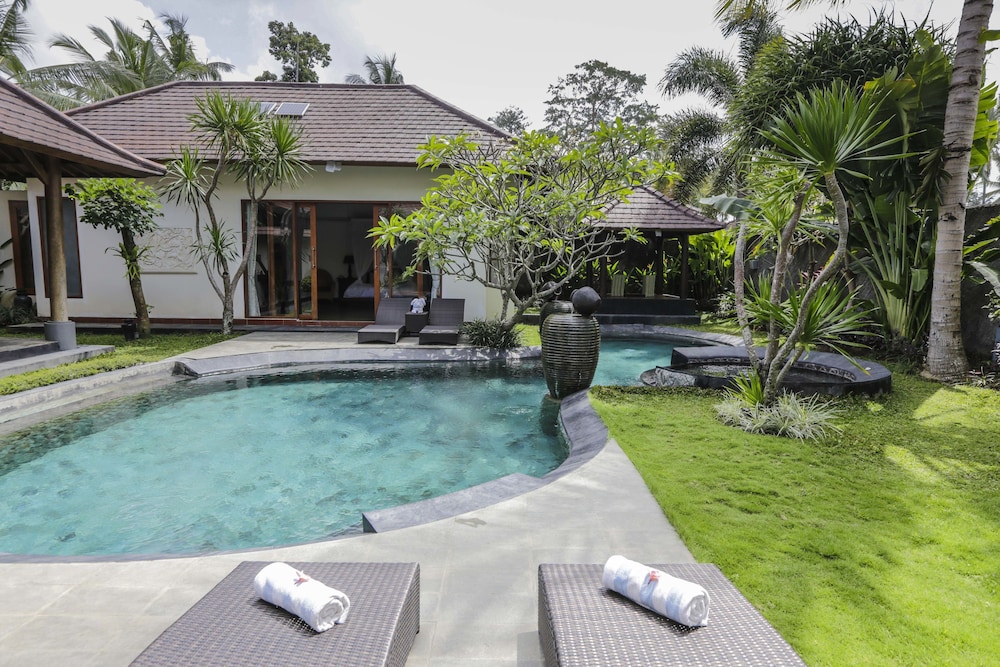 THE KAMPUNG UBUD VILLA 43/50