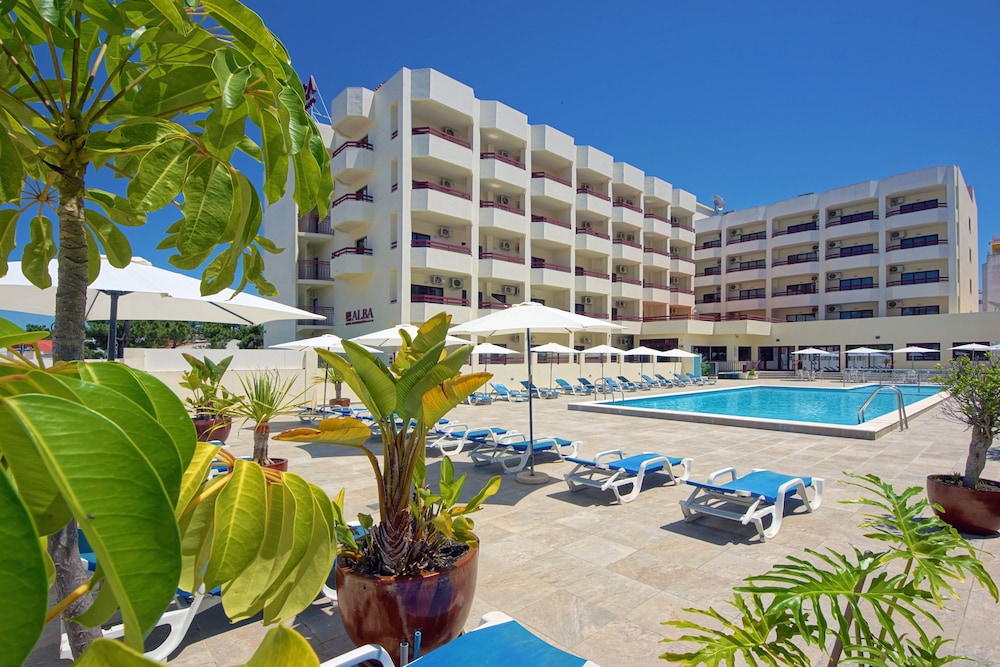 Alba Hotel 1/50