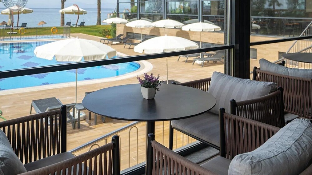 MAIA Luxury Beach Hotel & Spa 31/50