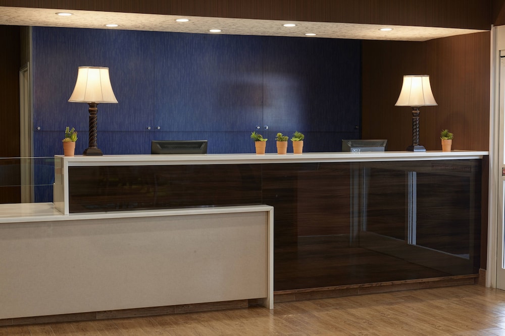 Lobby at Fairfield Inn by Marriott Richmond, NEW PARIS - OH