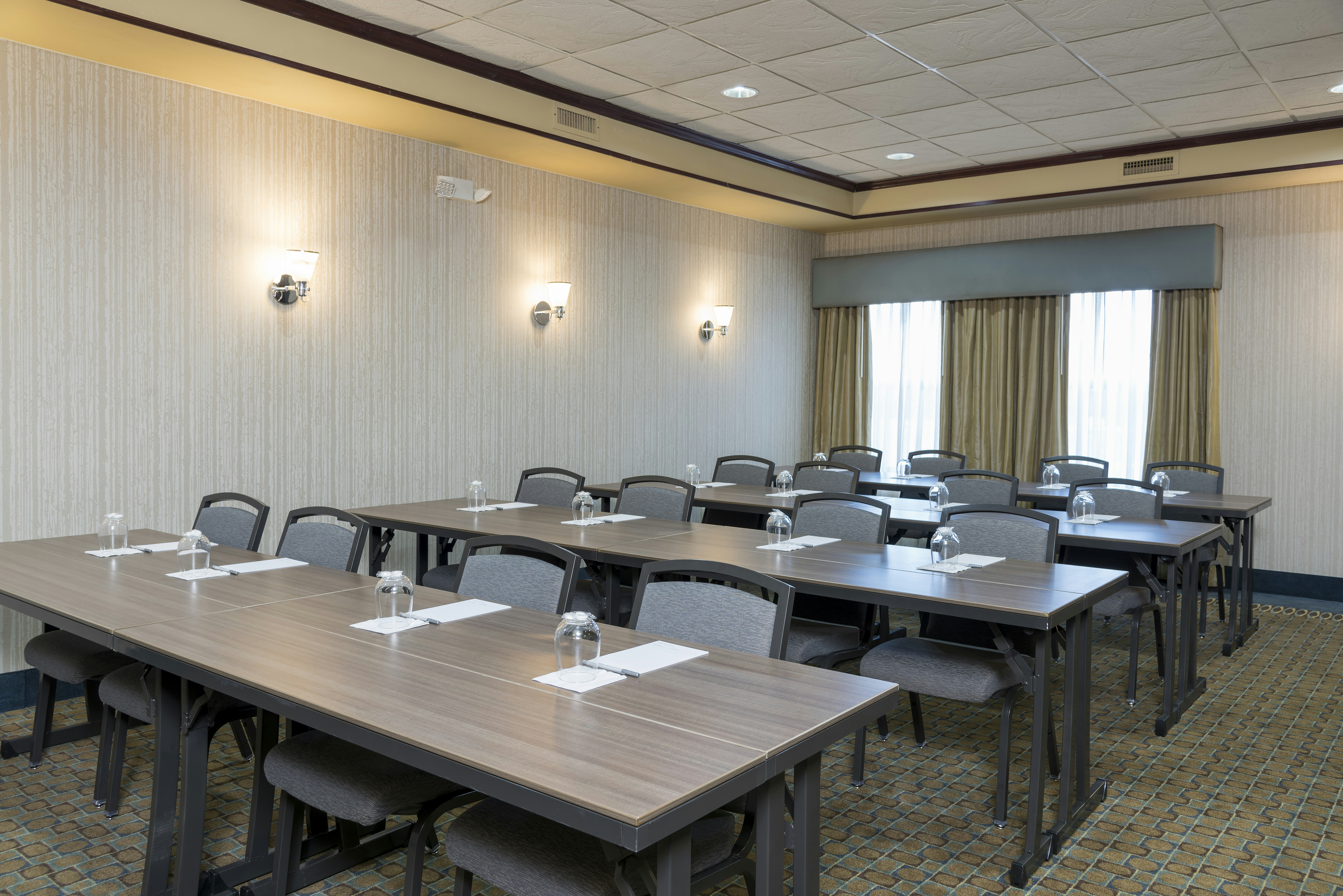 Hampton Inn Midland Mi 34/41