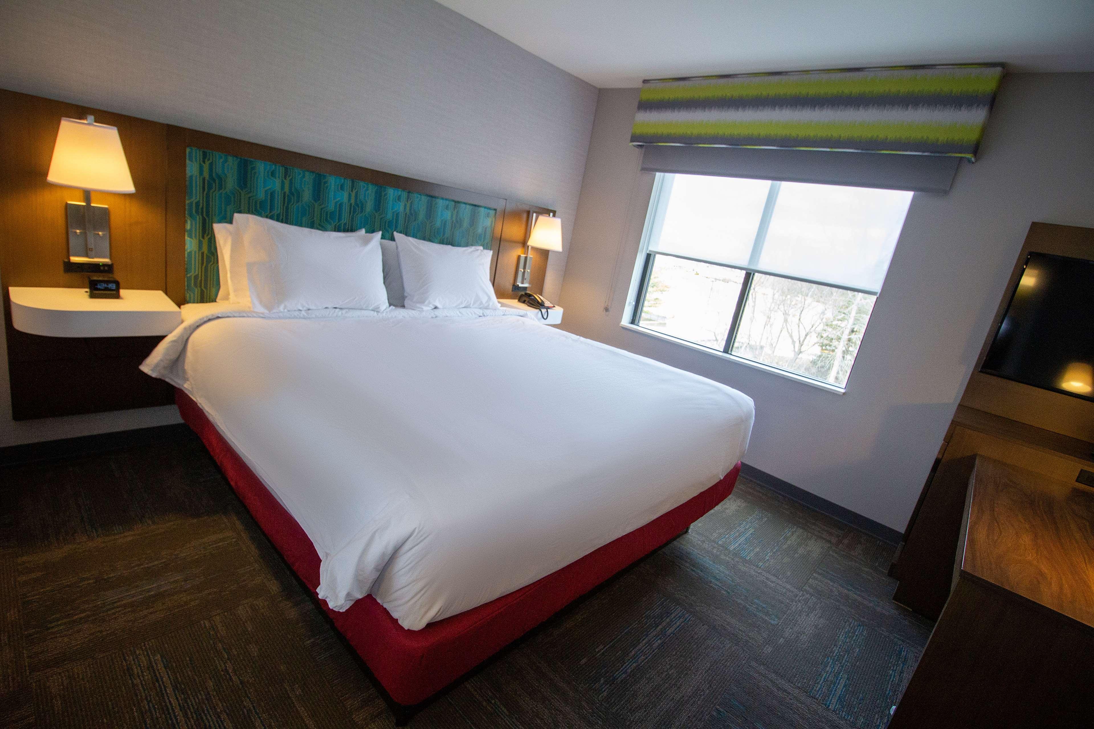 غرفة بسرير مزدوج لذوي الإعاقة، Hampton Inn Suites North Attleboro 2/2