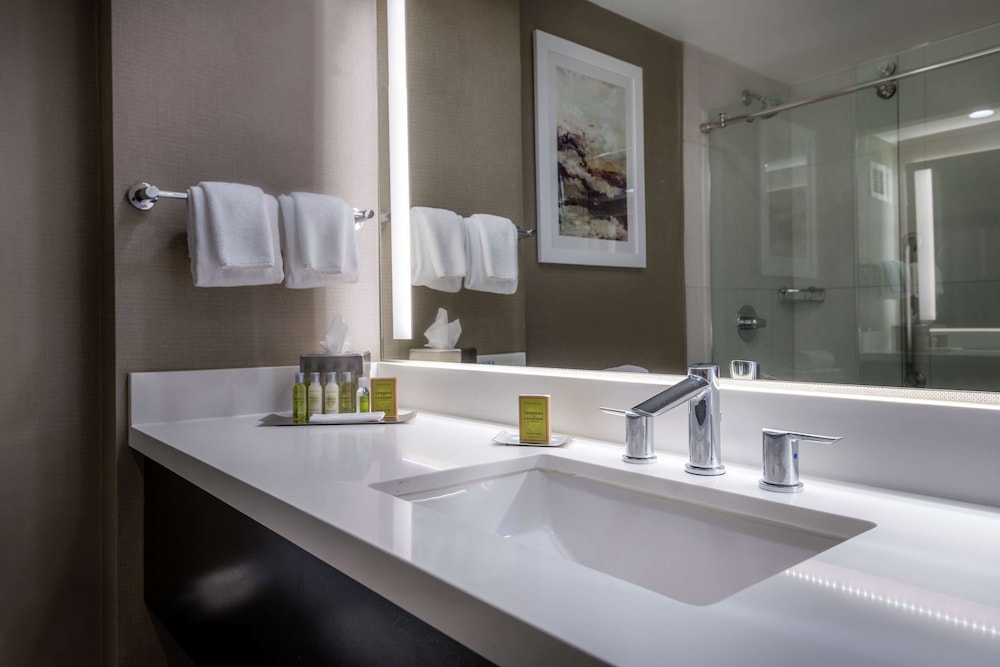DoubleTree by Hilton Hotel Los Angeles Norwalk 9/59