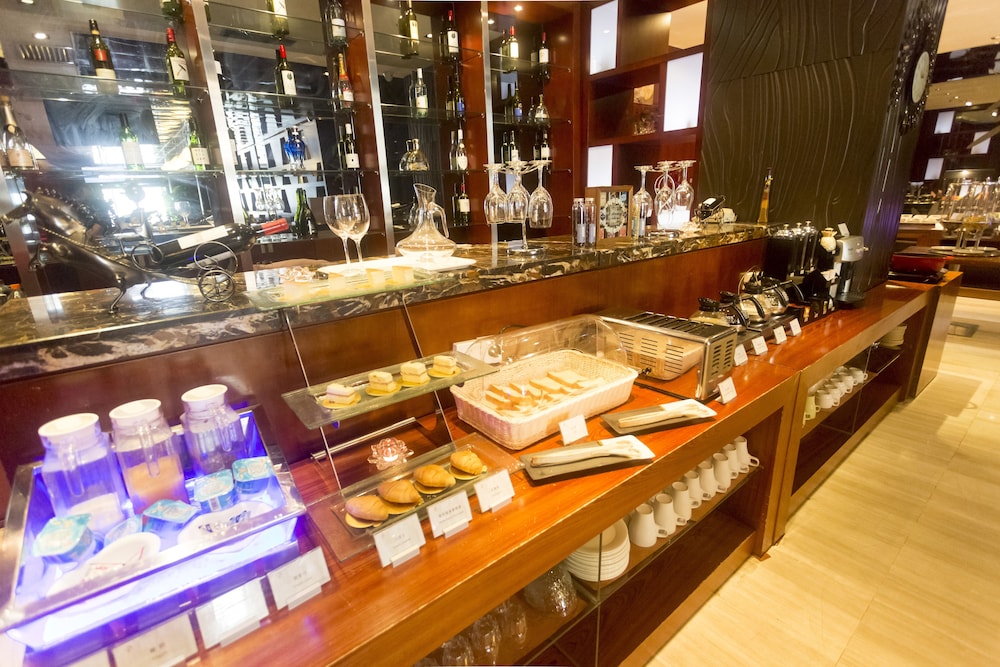 Jinjiang Metropolo Hotel 43/48