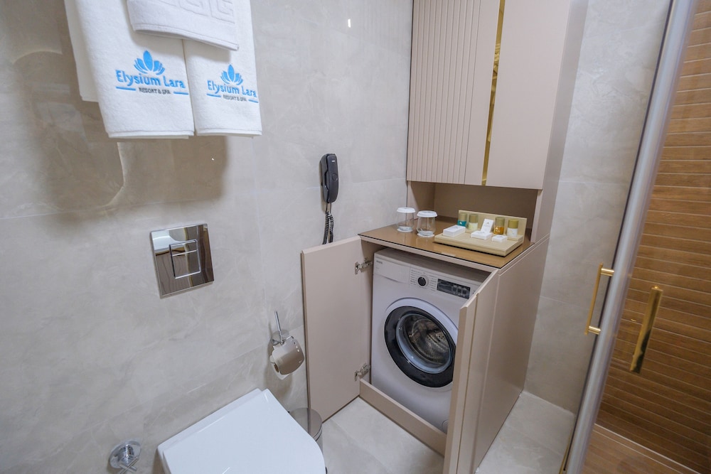 Elysium Deluxe Suites 49/50