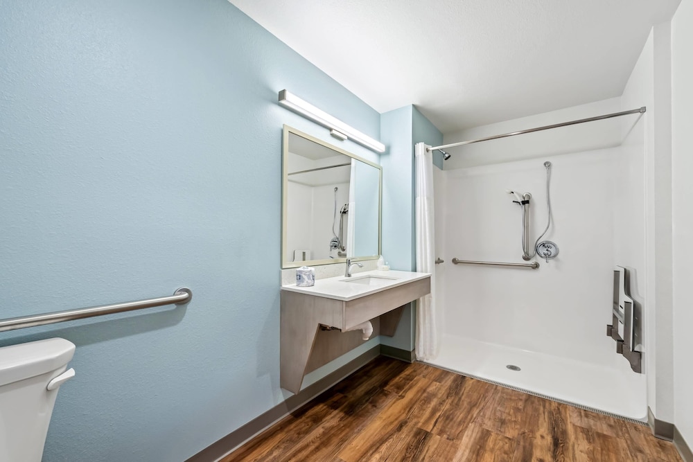 WoodSpring Suites Charlotte - Arrowood 58/60